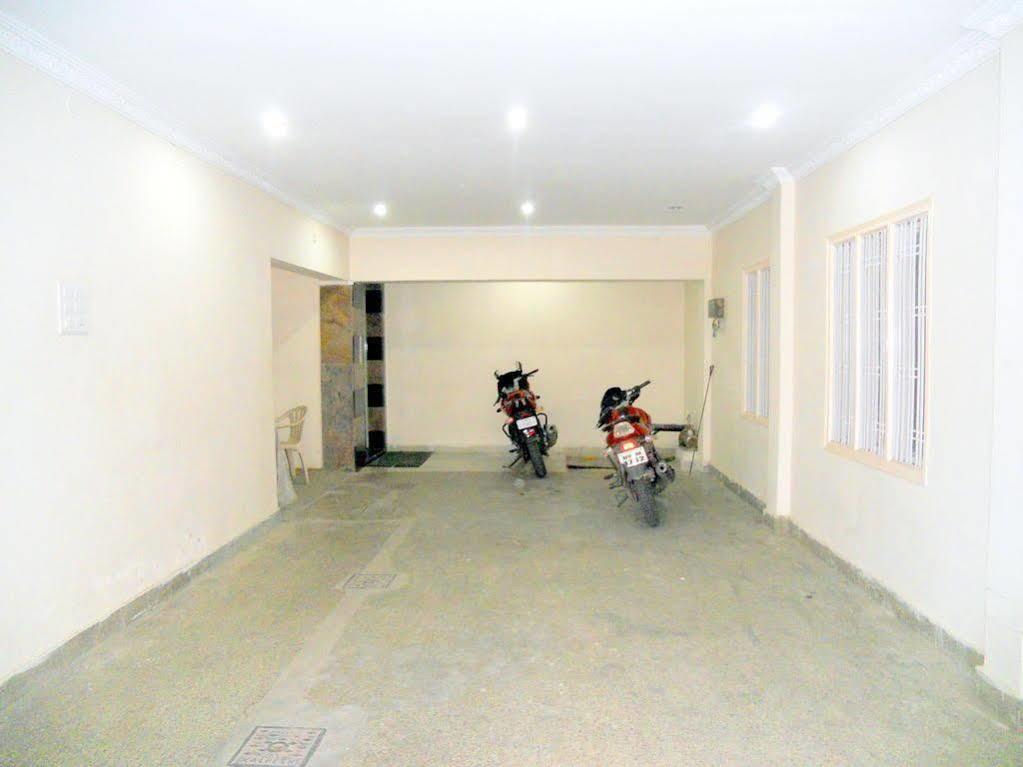 Hotel Sahasra Residencia Tirupati Exterior foto