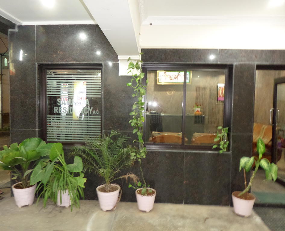 Hotel Sahasra Residencia Tirupati Exterior foto